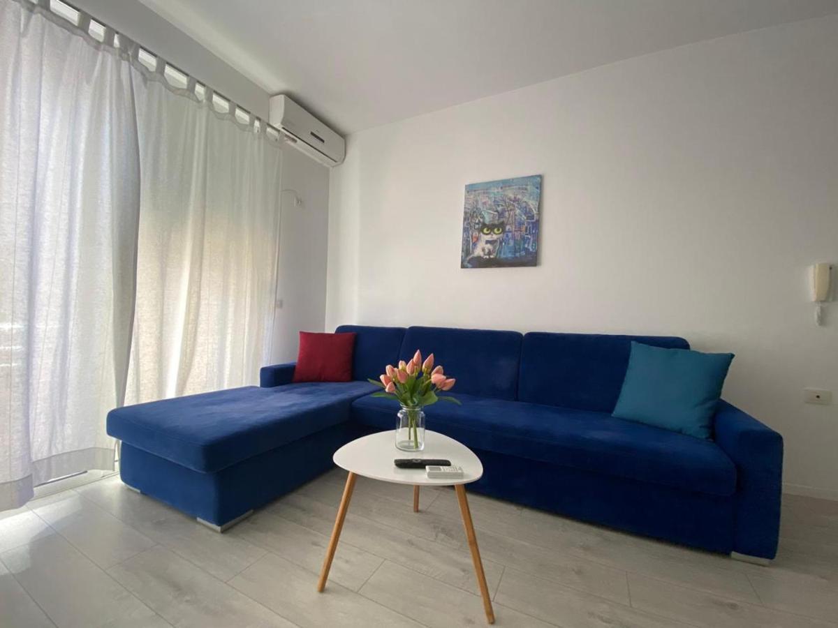 Rock Apartments Sarande Exterior photo