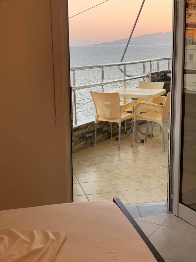Rock Apartments Sarande Exterior photo