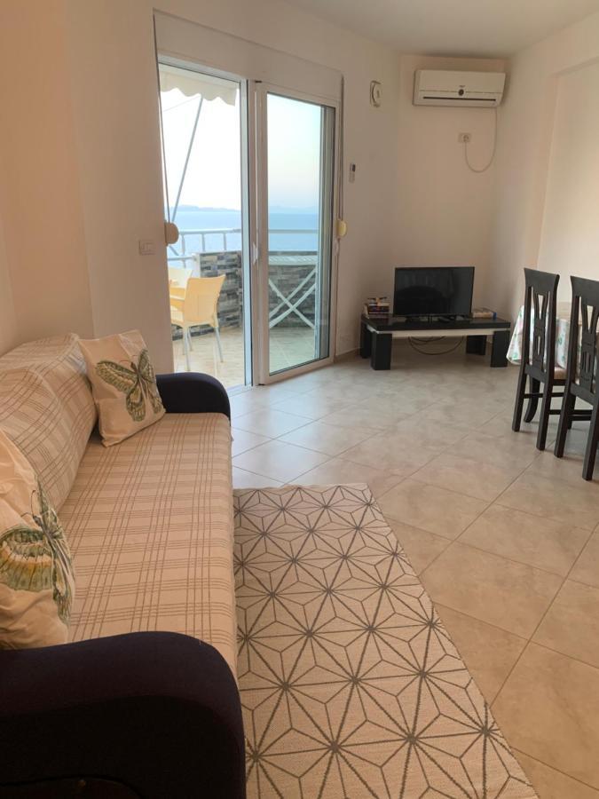 Rock Apartments Sarande Exterior photo